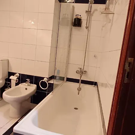 Com Varanda Solteiros Визеу